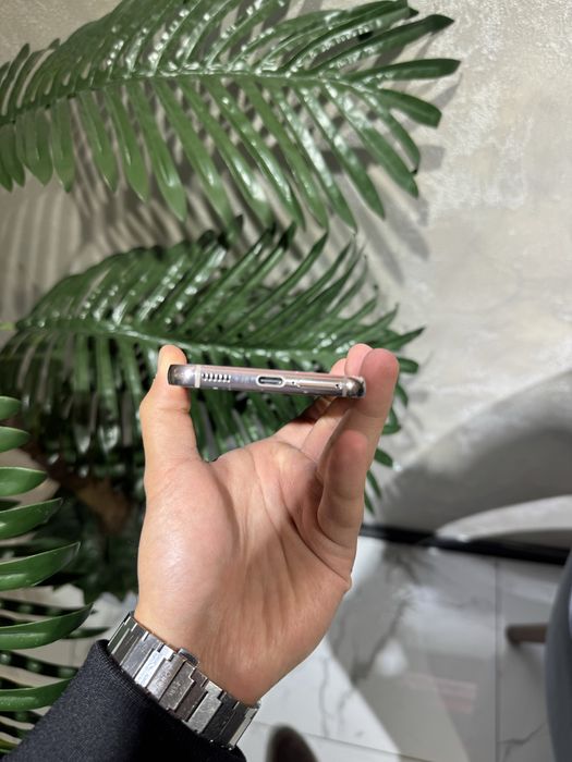 Samsung S22 (8/256gb) Gold идеал