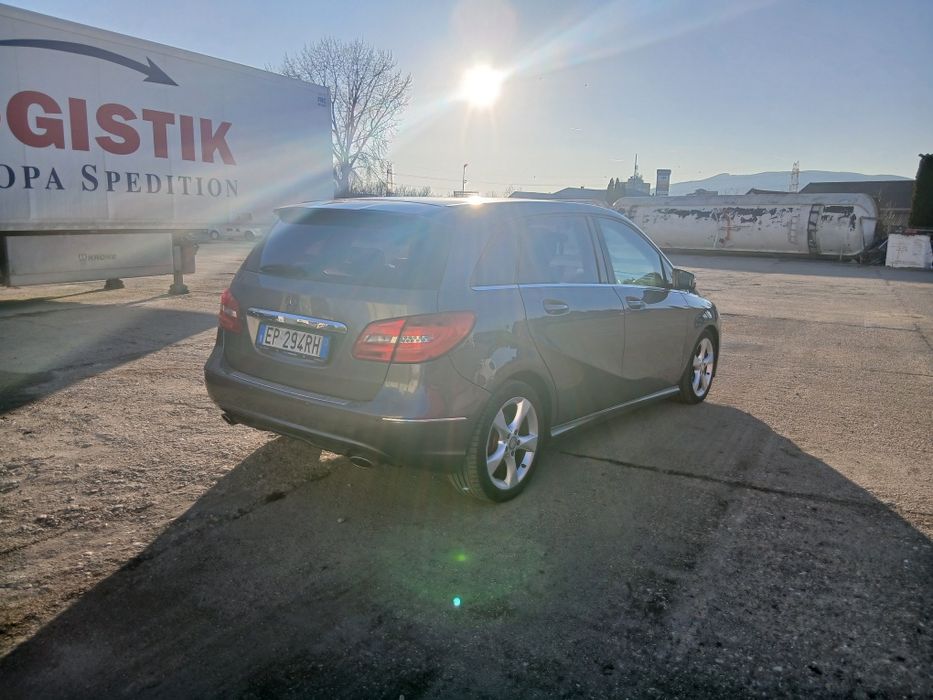 Mercedes b180 cdi An 2013cutie automată