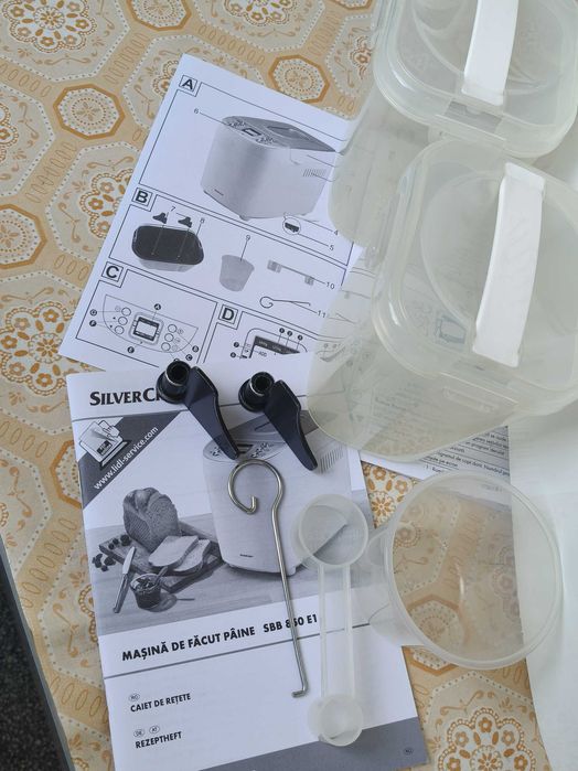 Vand masina de paine Silvercrest, ca noua, 850 W, 16 programe,carte retete,pret 400 lei!