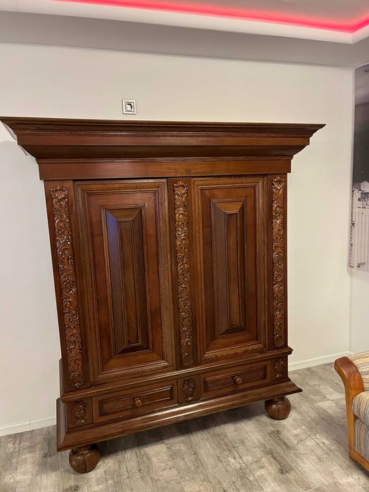 Гардероб от масив