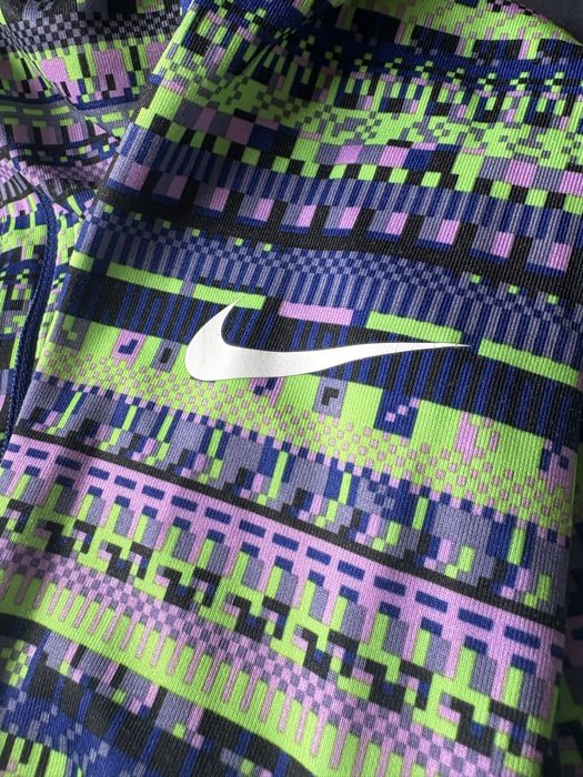 Дамска спортна блуза с дълъг ръкав Nike Pro Hyperwarm 8 Bit Dri-Fit