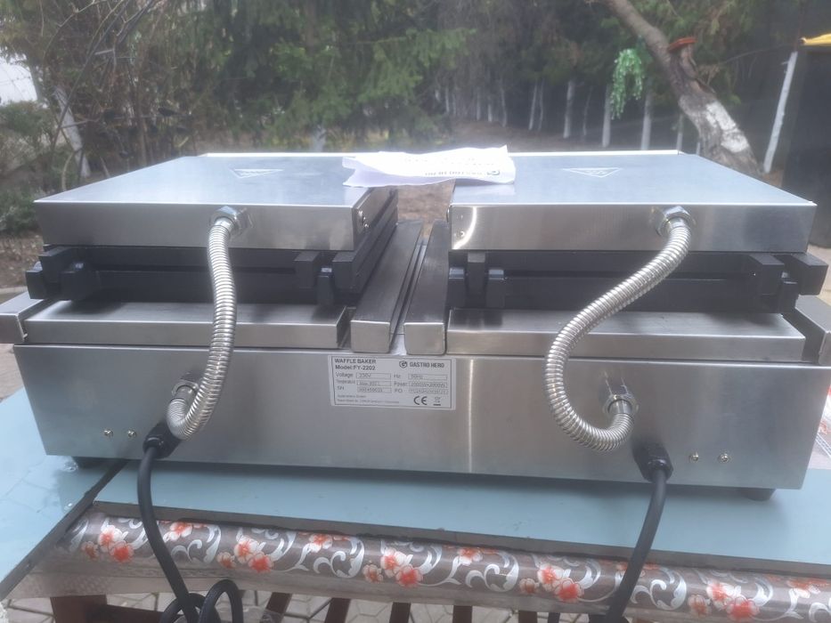 Aparat de făcut gofre profesional