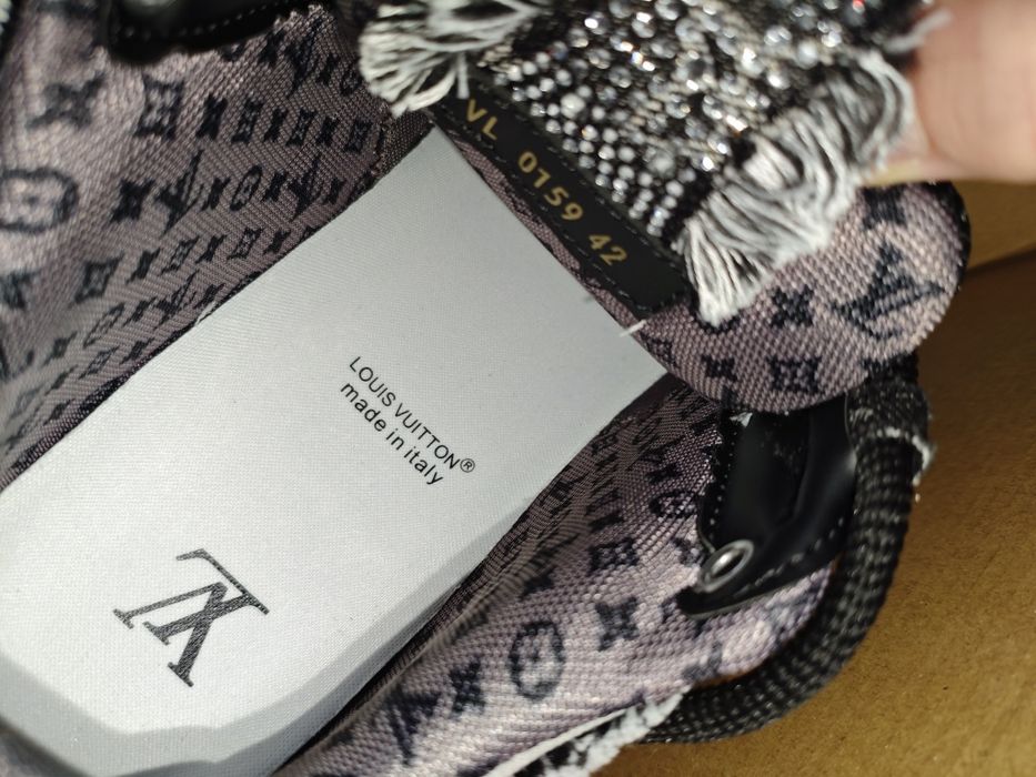 Louis Vuitton skate Swarovski