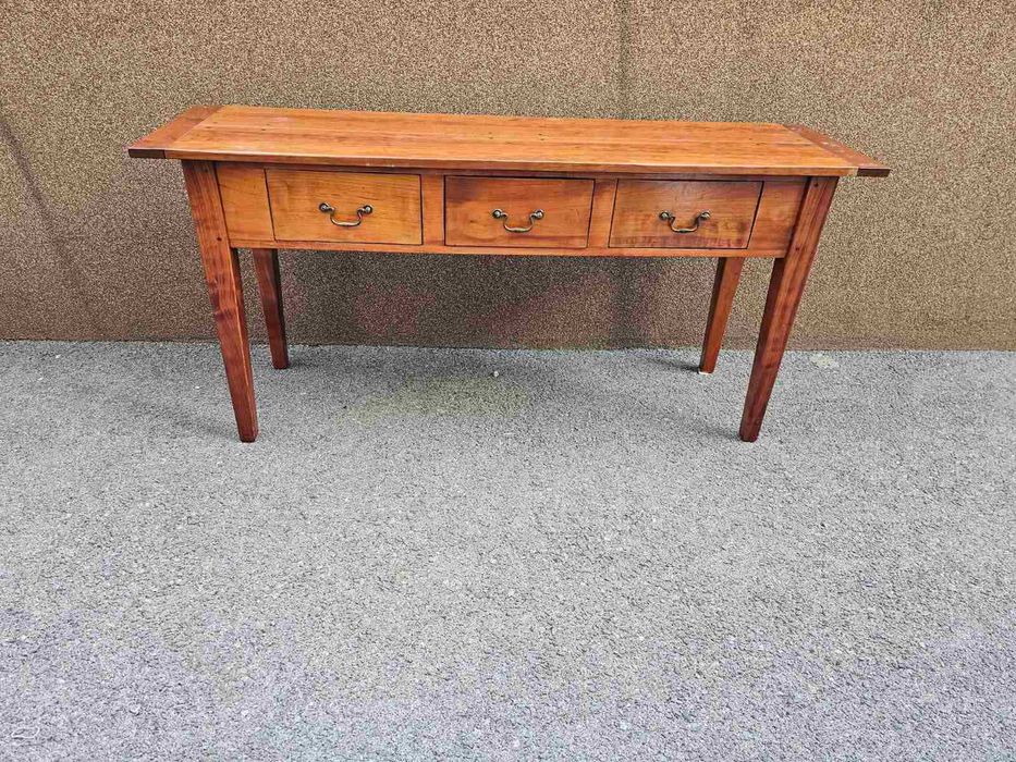 Голям конзолен шкаф