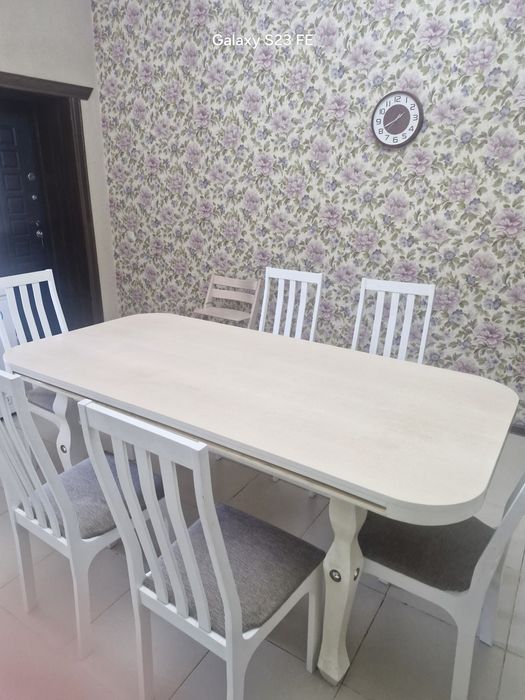 Кухонный стол, стульями