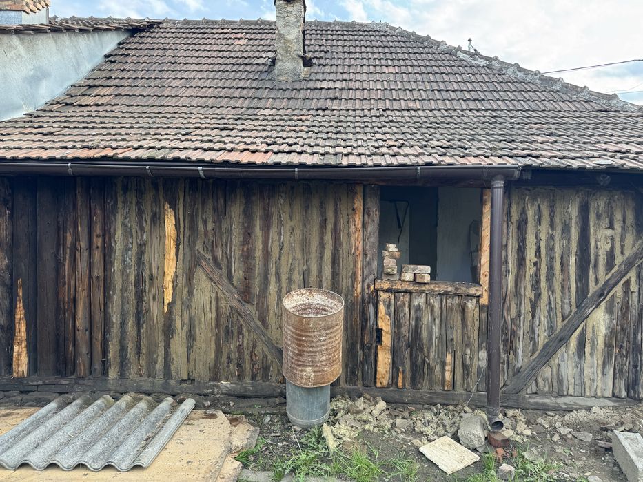 Vand lemn vechi din demolari