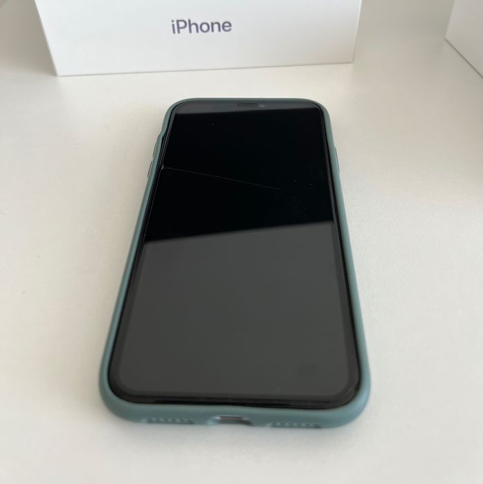 iPhone 11 64GB - отлично състояние