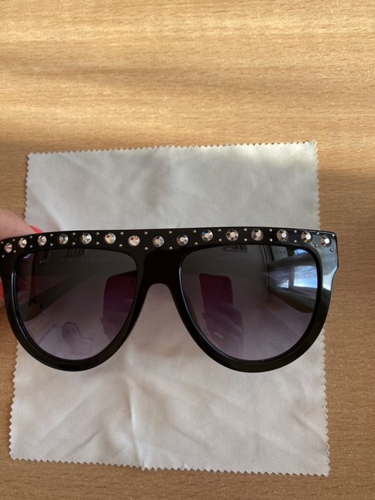 Оригинални слънчеви очила Guess by marciano