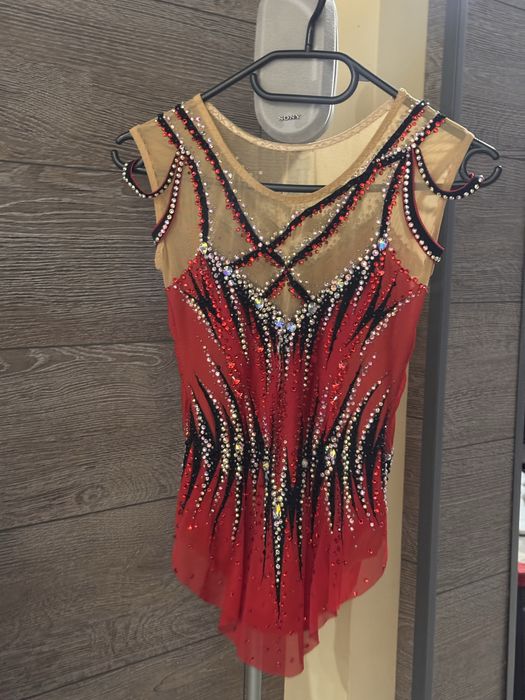 Трико за художествена гимнастика