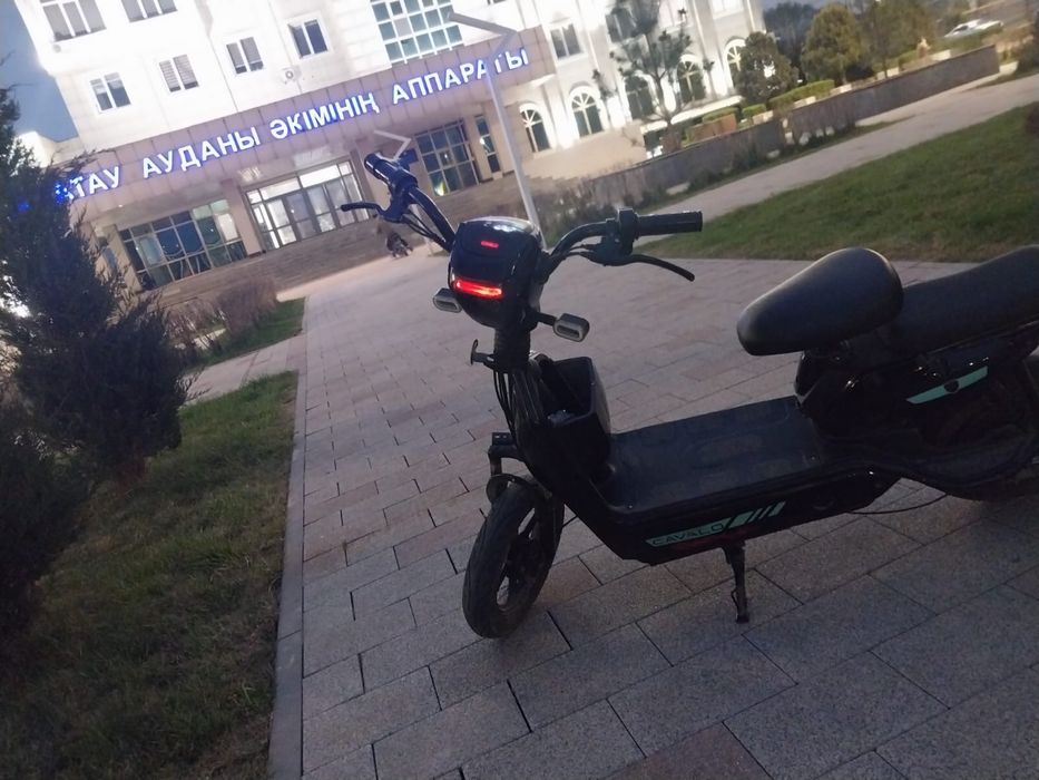 Срочно продаем скутер