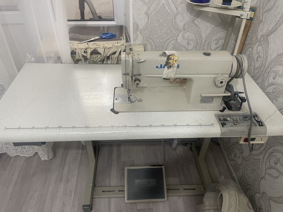 Машинка JACK продается в отличном состаянии