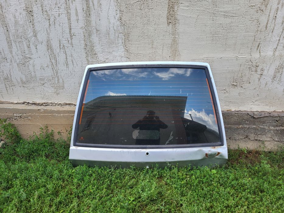 Продам дверь багажника от Ваз 2109