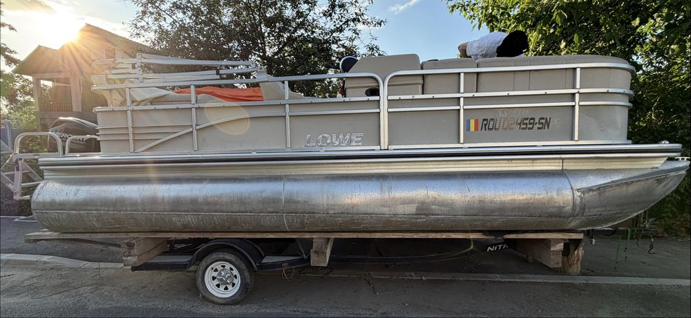 Barca ponton  Lowe Marine SS 210, an 2014, motor mercury 60hp, peridoc