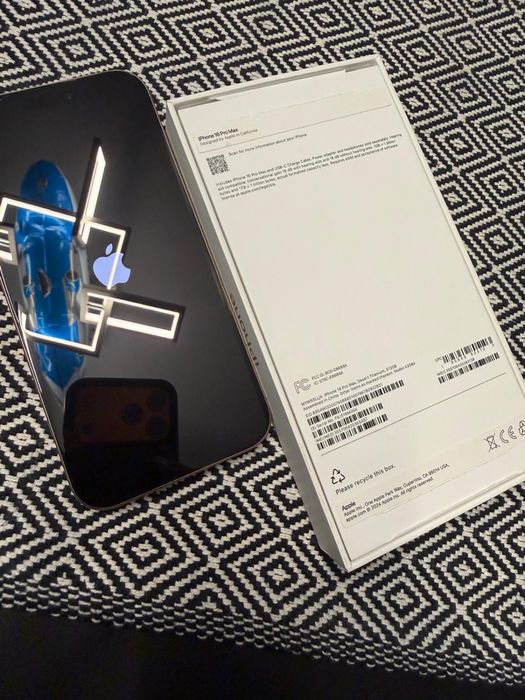 Iphone 16 pro max, desert titanium, 512 GB