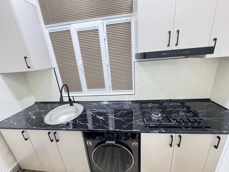 Чиланзар 4 1/2/4 кирп дом перед-я 2 ком евроремонт с меб техника