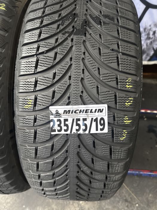 235/55/19 Michelin