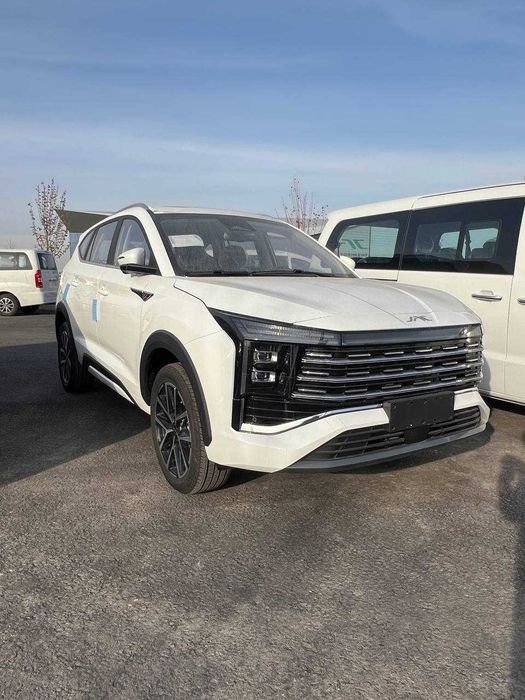 Продаётся новый JAC JS8 (без пробег)