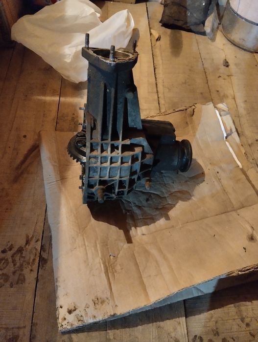 Редуктор коробка раздатка