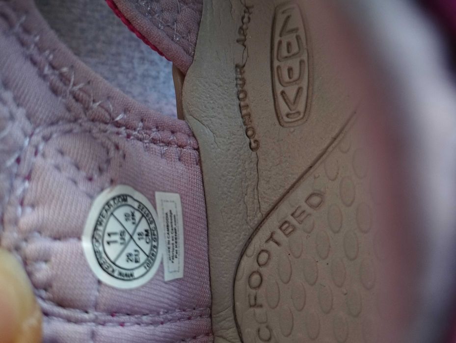 Обувки Keen и Crocs номер 29.