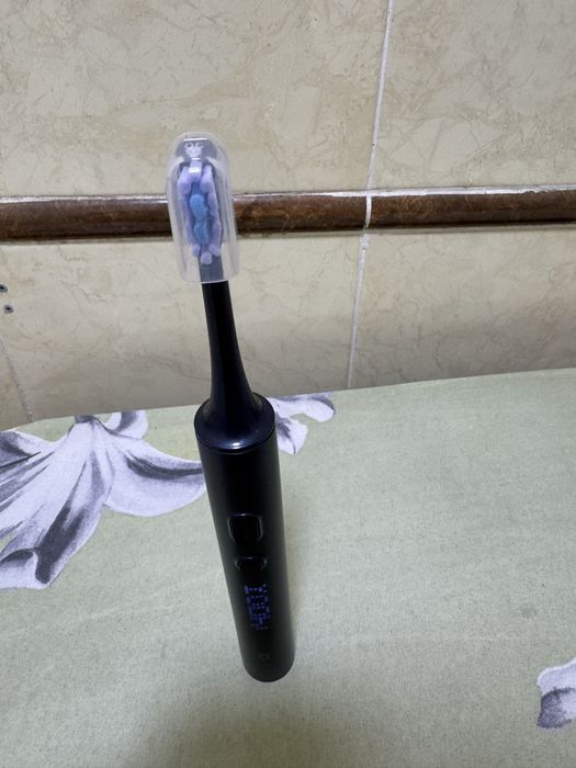 Эликтрическая зубная щетка Xiaomi T700