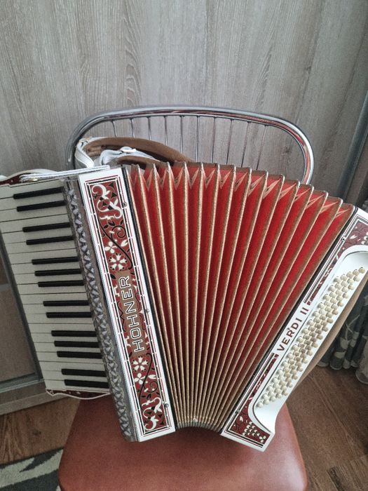 Vând Hohner verdi 2