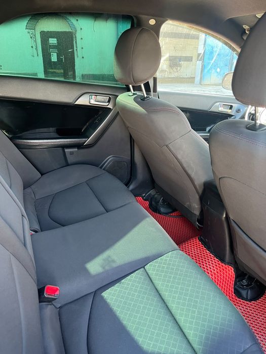 Kia cerato 2 2011