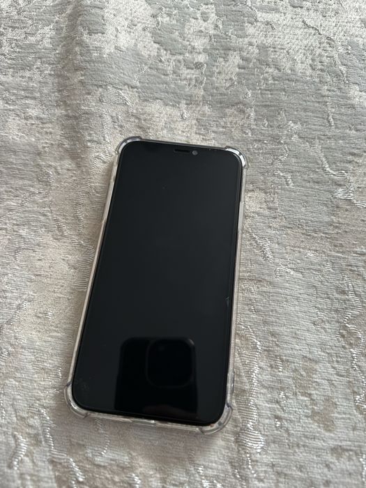 Продам айфон 11/128 гигов