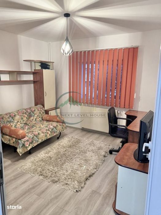 Apartament 3 camere, Judetean - intrare Racadau