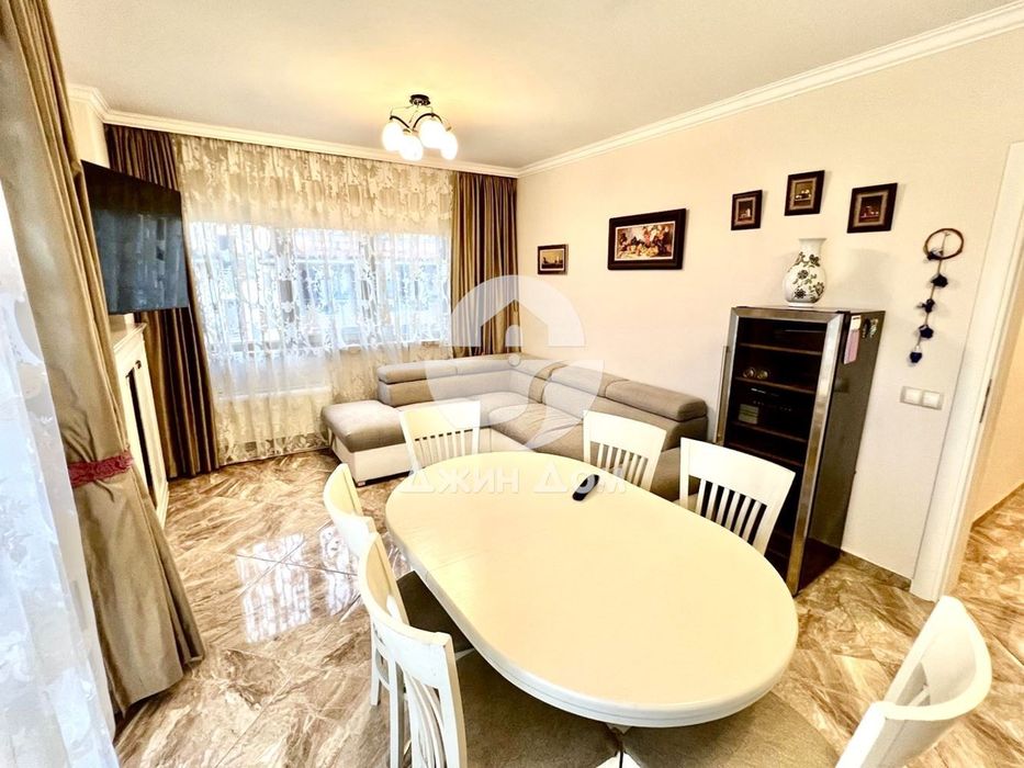 Продава се Тристаен апартамент в Свети Влас - 104 кв.м за 2000 €/кв.м - Снимка #1