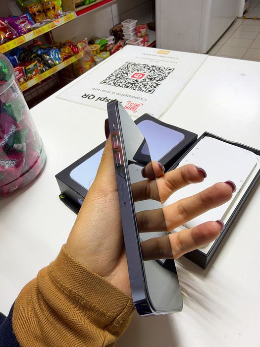 Прдам iPhone 13Pro 256GB Голубой (Оригинал)