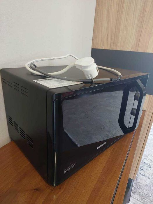 микроволновая печь "Samsung"