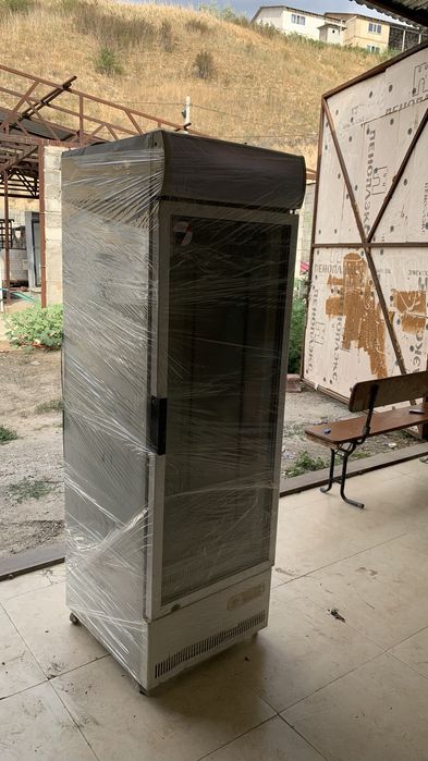 Холодильник для магазина / Холодильник