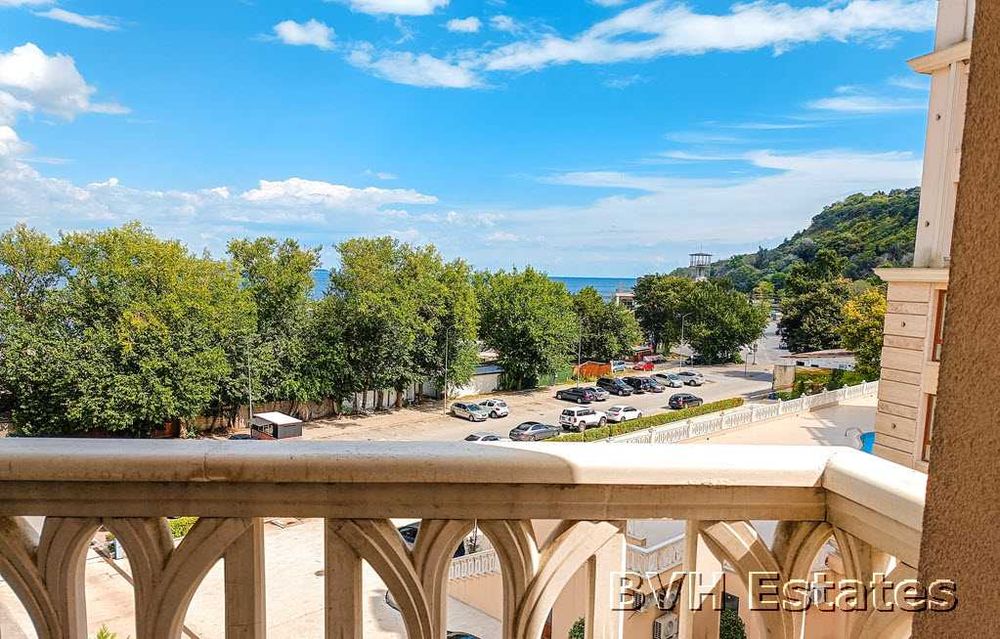 Очарователен двустаен апартамент с морска гледка в комплекс ”Varna South Bay Residence”