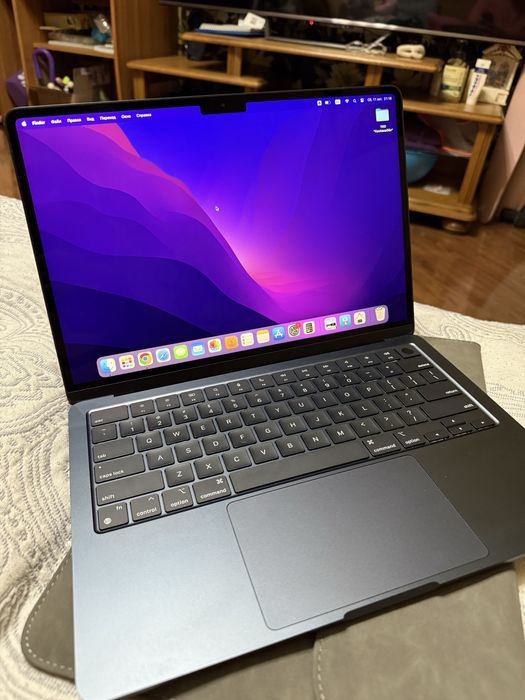 Apple MacBook Air 13 (2024)