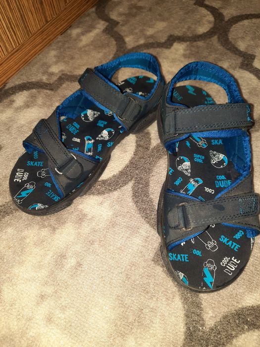 Сандалии на подростка