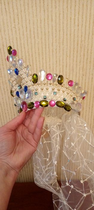 Корона ручной работы