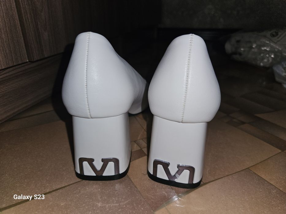 Продам новые туфли