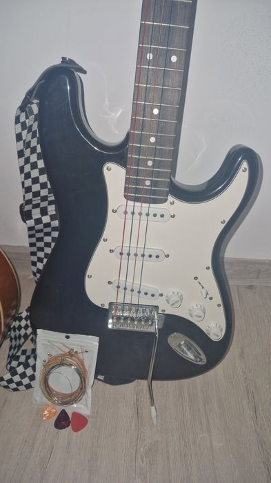 2 КИТАРИ КОМПЛЕКТ - класическа и електрическа китара