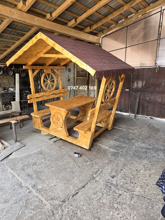 Foisor rustic din lemn masiv set masă cu băncute rustic