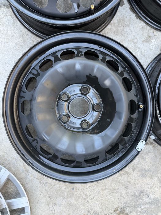 4 jante tablă originale VW Caddy 3 2K R16 6Jx16 ET50 cu capace