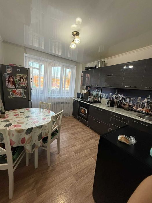 продается 3- комнатная квартира