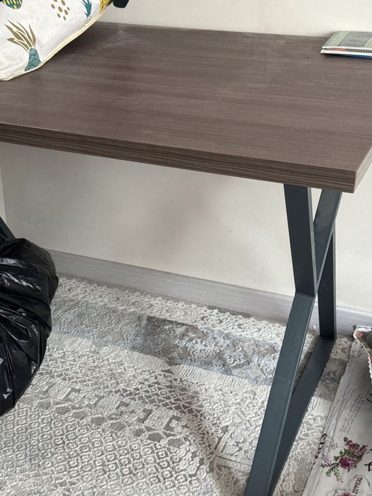 Обеденный стол новый