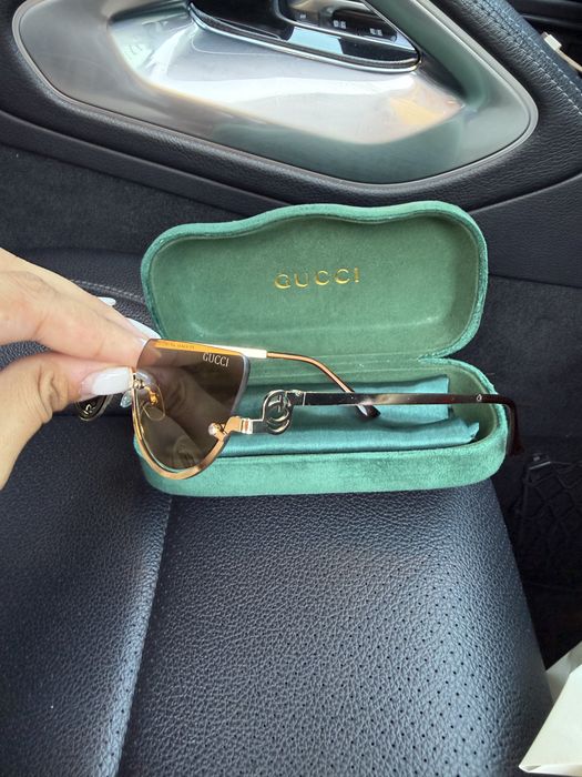 Ochelari de soare Gucci
