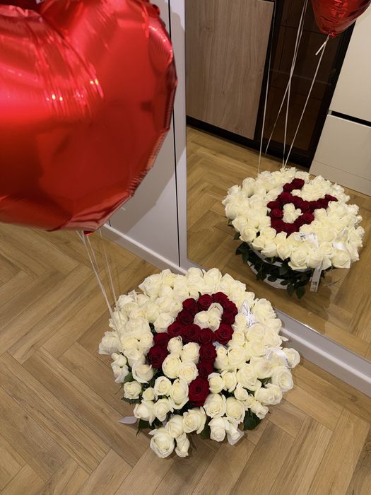 Цветы Алматы б/у с шариками 15.000