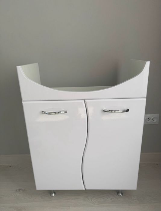 Продам тумбу под раковину