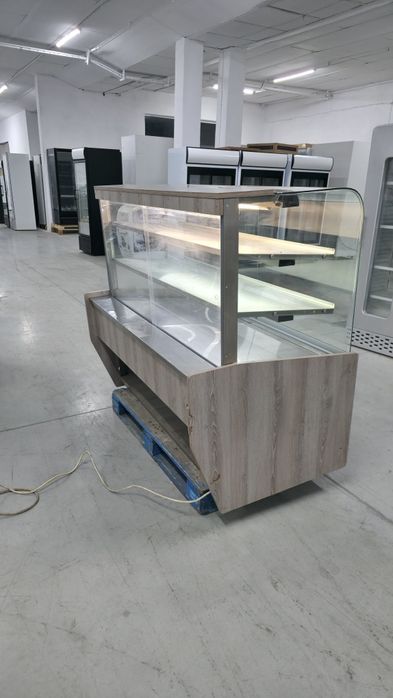 Неутрална Витрина