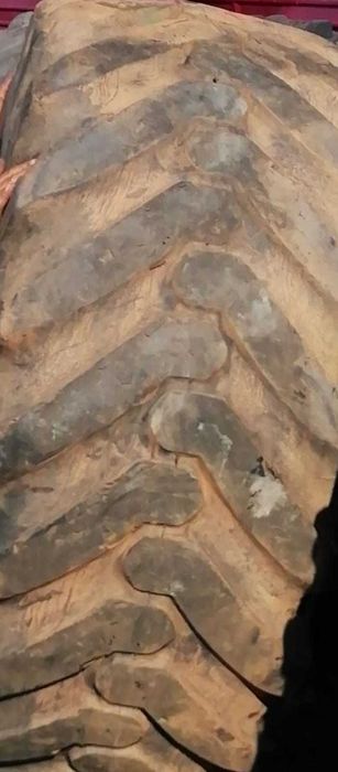 продам крупногабаритные шины