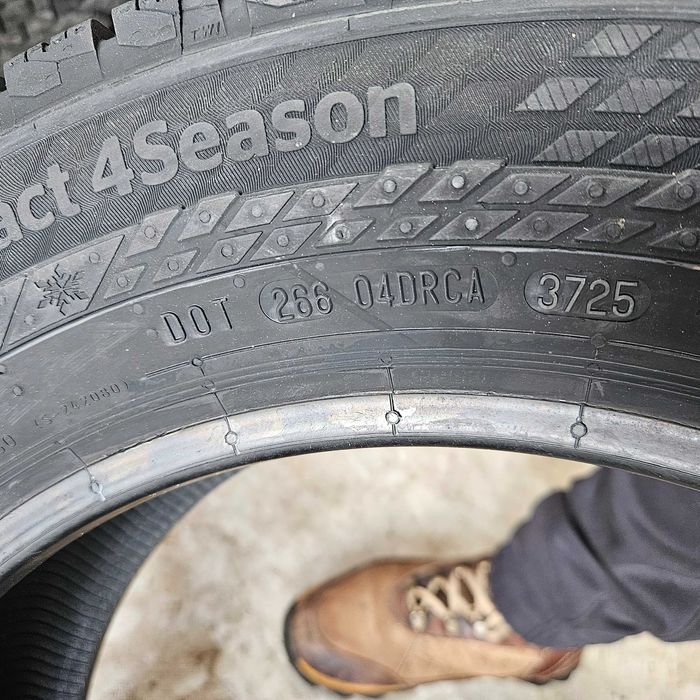 4 бусови гуми 195/65R16C Continental VanContact 4Season 104T DOT3825