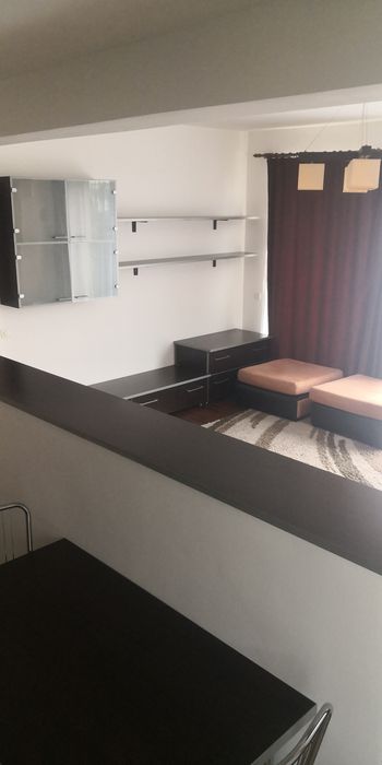 P. F. Vând apartament 2 camere + garaj Bună Ziua
