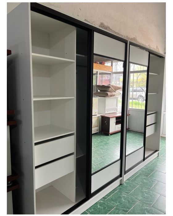 Продам Шкаф-купе